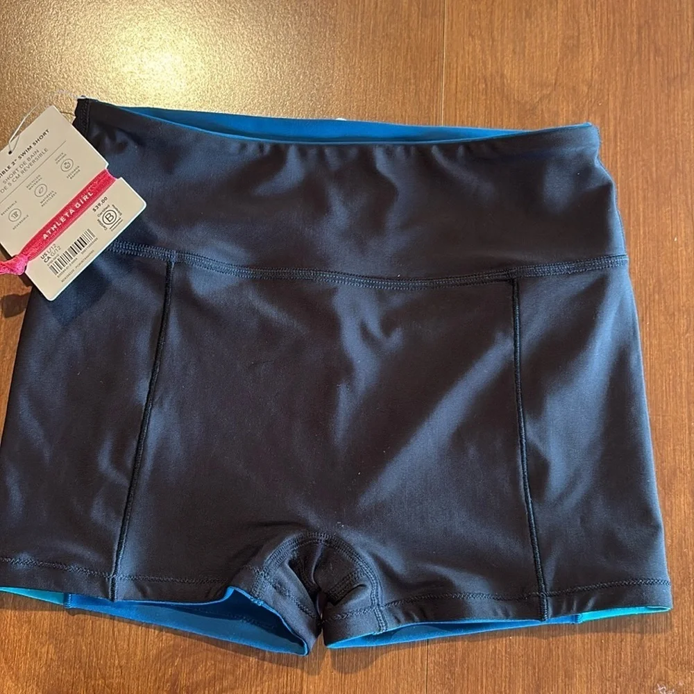 NWT Athleta Girl Mock Neck Rashguard & Reversible 2” Swim Shorts Size La…